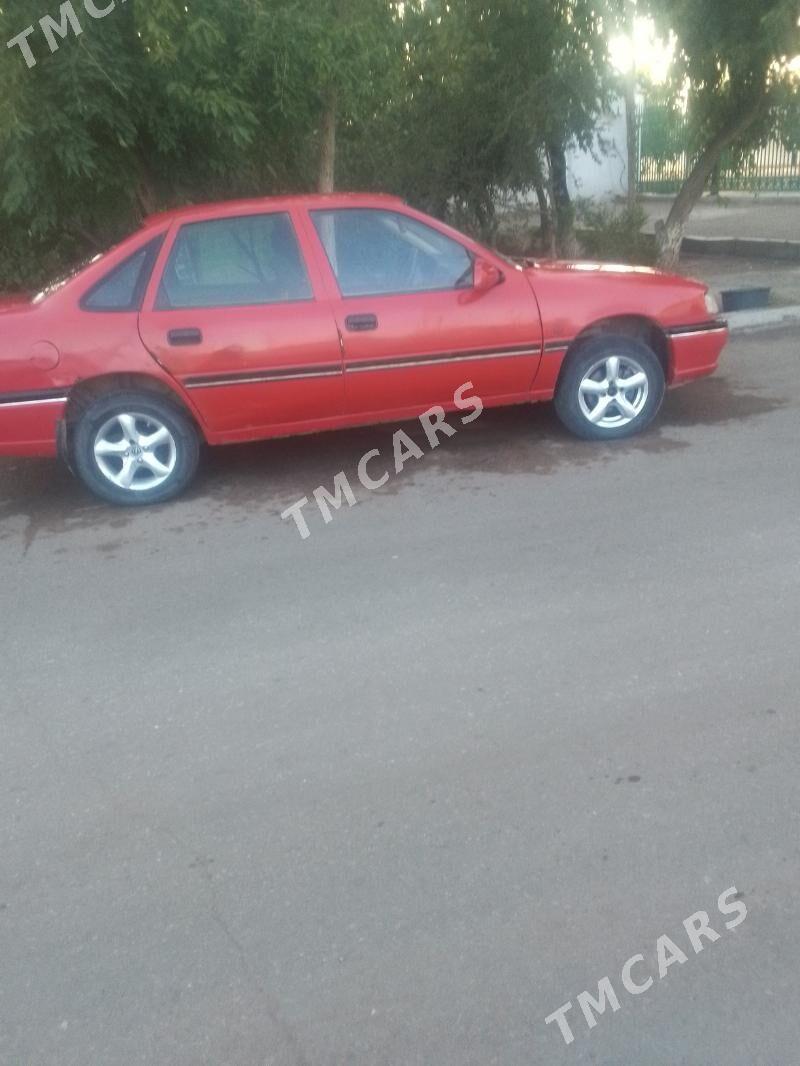 Opel Vectra 1991 - 25 000 TMT - Губадаг - img 1