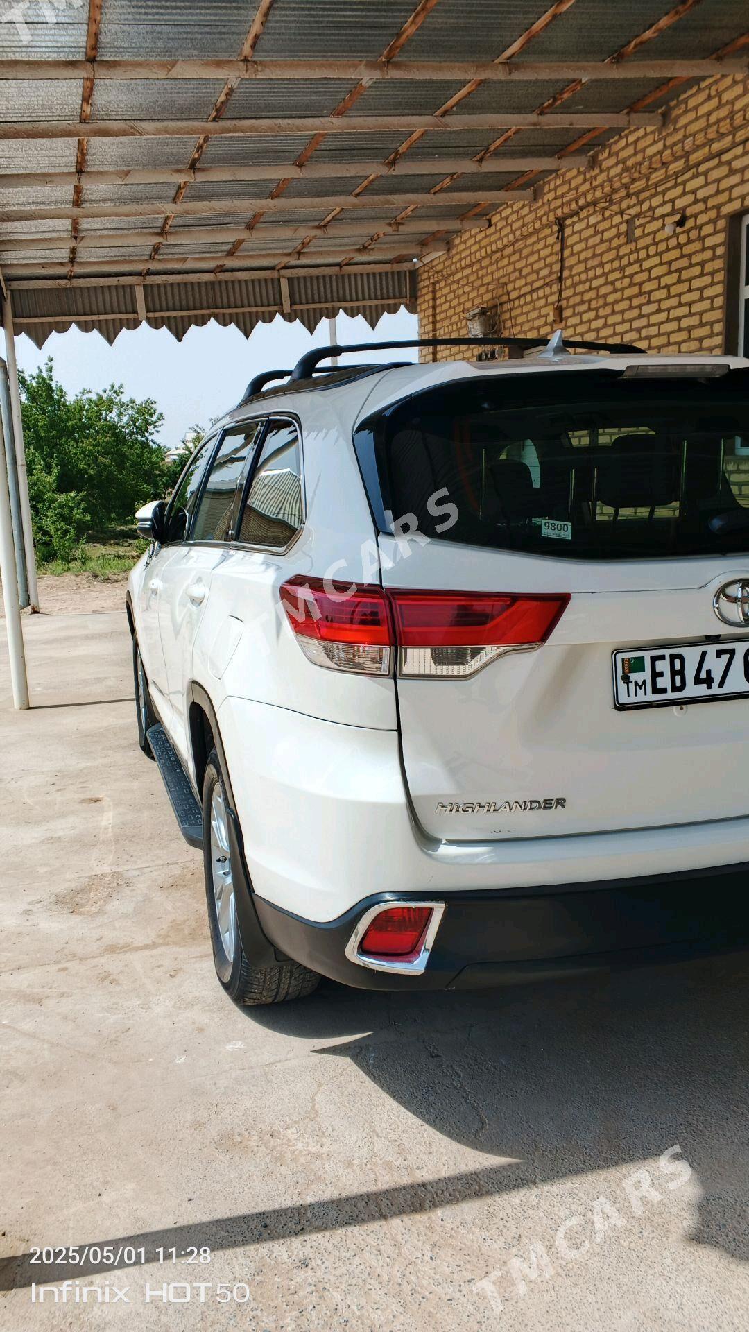 Toyota Highlander 2019 - 480 000 TMT - Мары - img 3