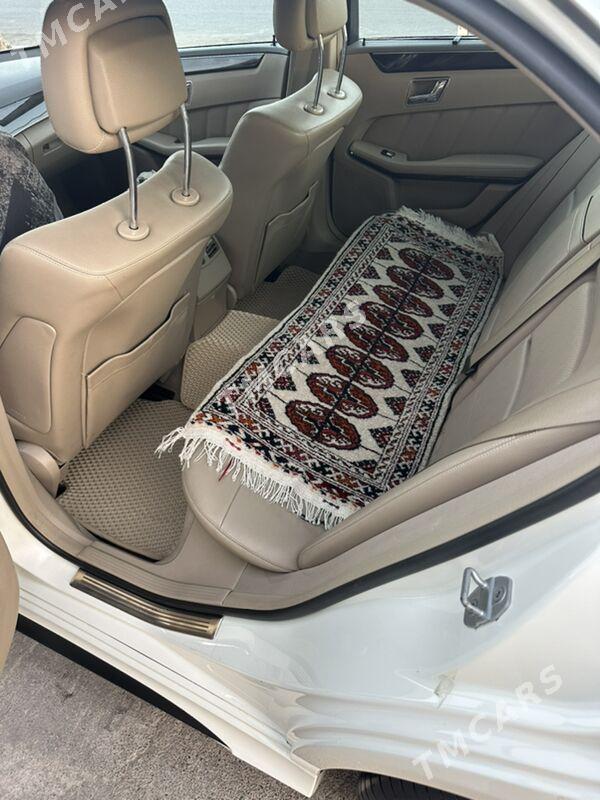 Mercedes-Benz E350 2011 - 370 000 TMT - Мары - img 5
