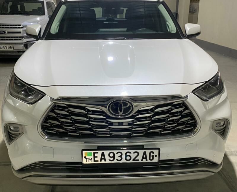 Toyota Highlander 2022 - 680 000 TMT - Köşi - img 1