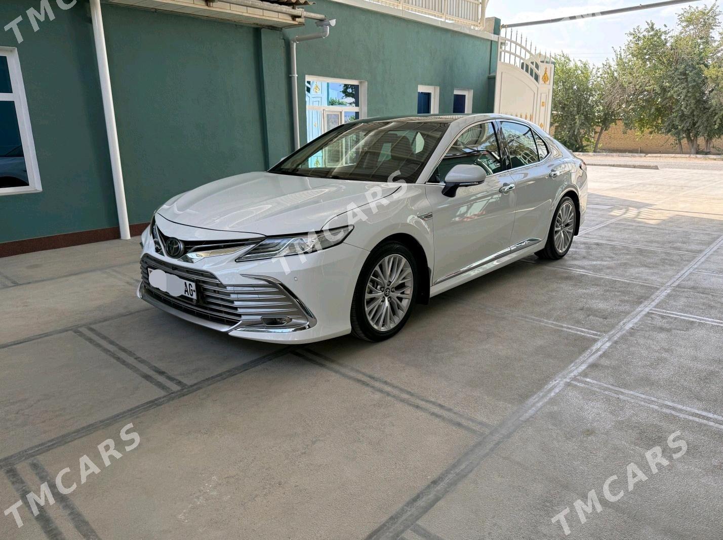 Toyota Camry 2018 - 375 000 TMT - Ашхабад - img 3
