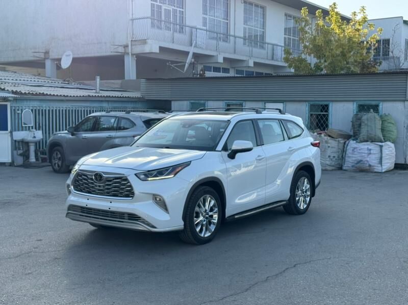 Toyota Highlander 2022 - 579 000 TMT - Мары - img 1