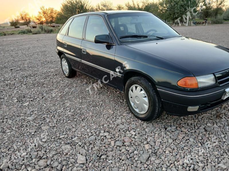 Opel Astra 1993 - 38 000 TMT - Губадаг - img 4