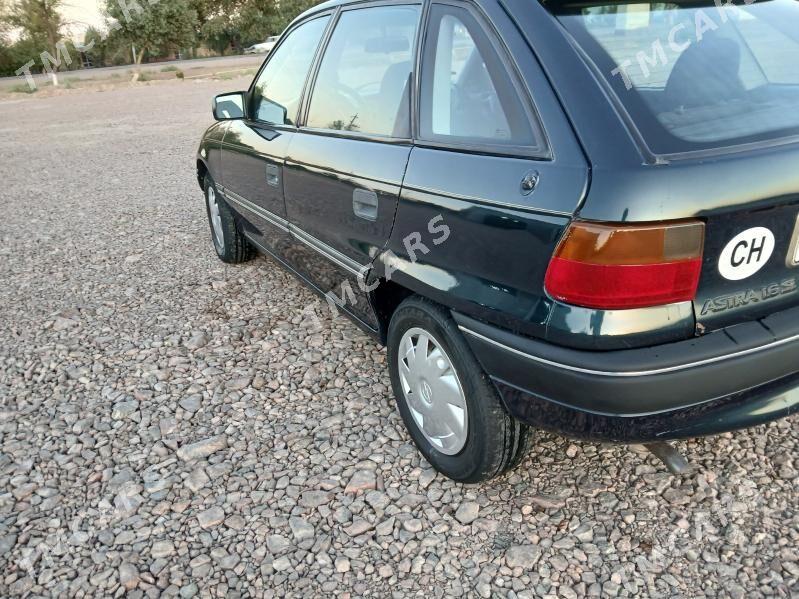 Opel Astra 1993 - 38 000 TMT - Губадаг - img 3