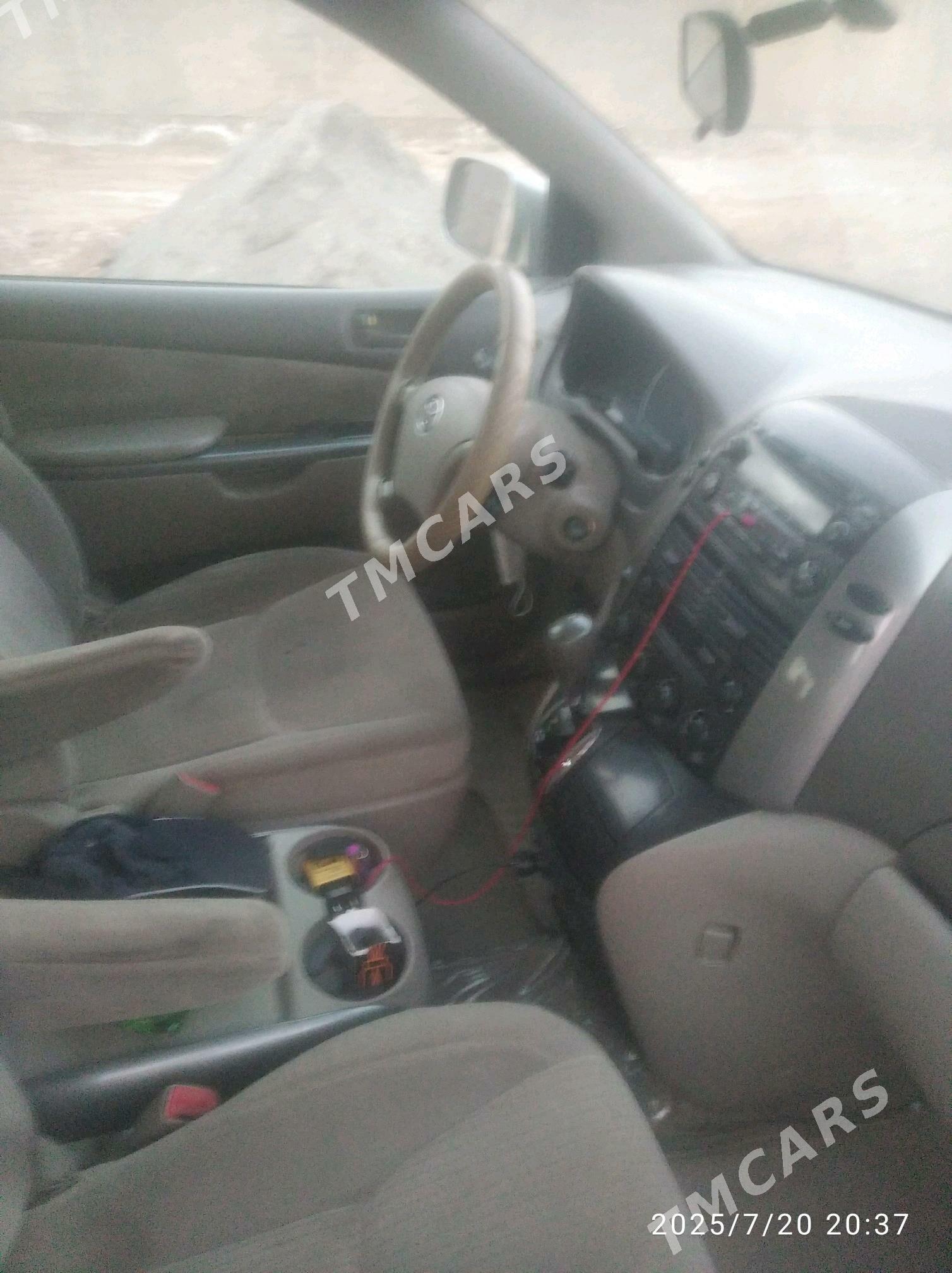Toyota Sienna 2009 - 200 000 TMT - Türkmenbaşy etr. - img 3