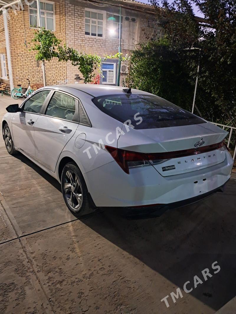 Hyundai Elantra 2021 - 230 000 TMT - Herrikgala - img 3