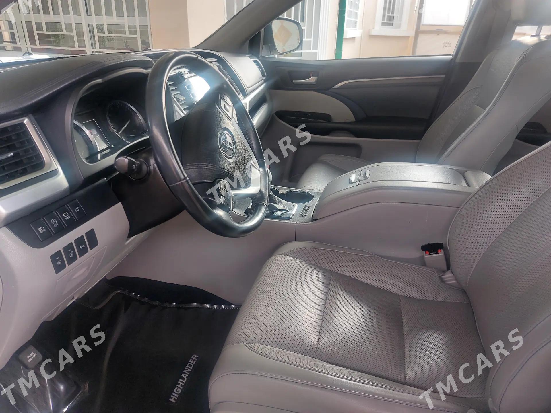 Toyota Highlander 2018 - 450 000 TMT - Ашхабад - img 7