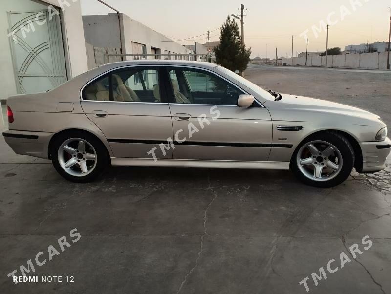 BMW E39 2000 - 95 000 TMT - Baýramaly - img 4