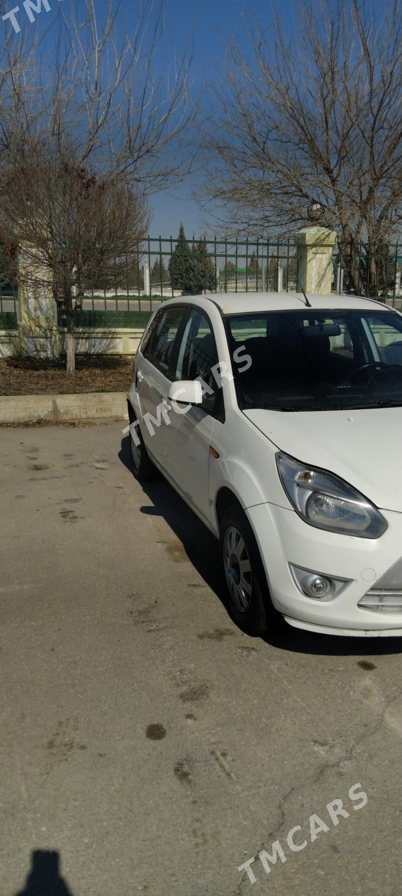 Ford Figo 2011 - 75 000 TMT - Ашхабад - img 3