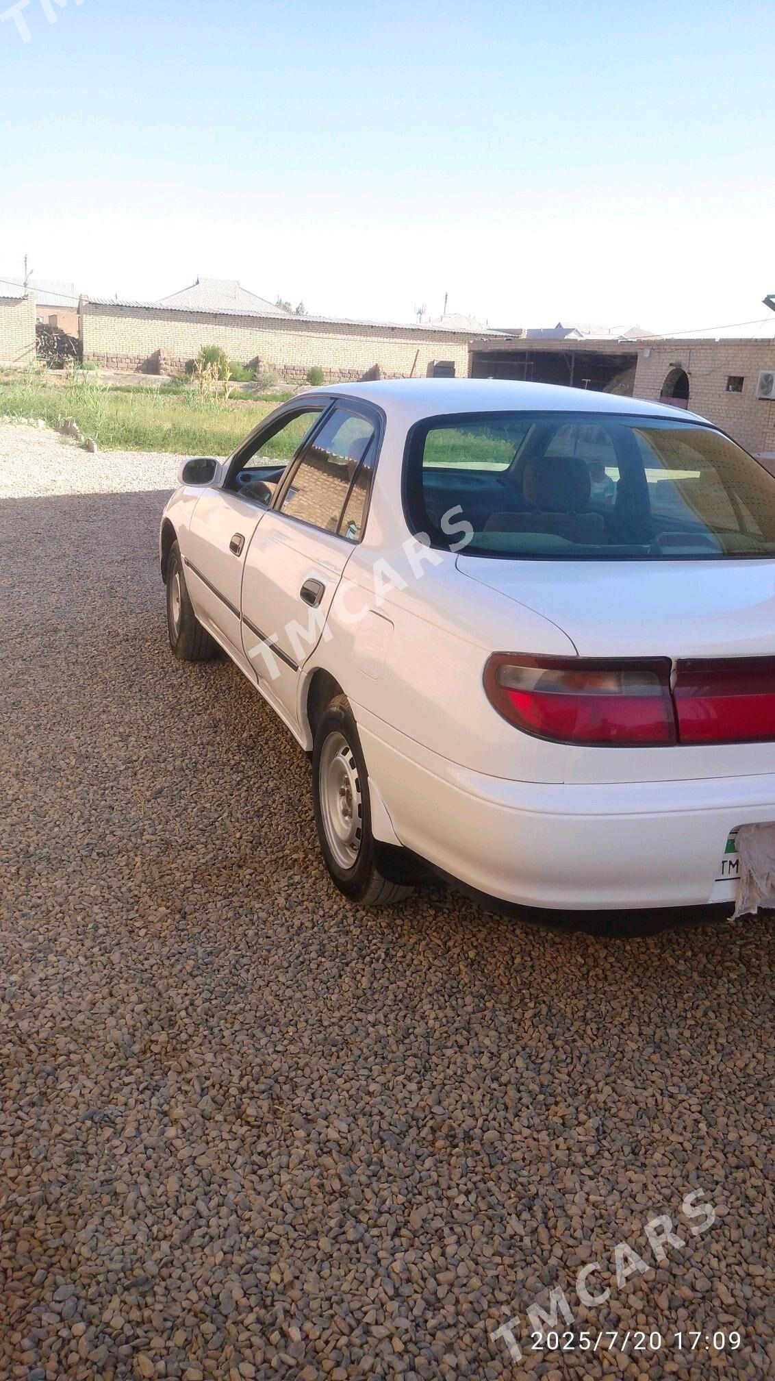 Toyota Carina 1994 - 42 000 TMT - Мургап - img 2