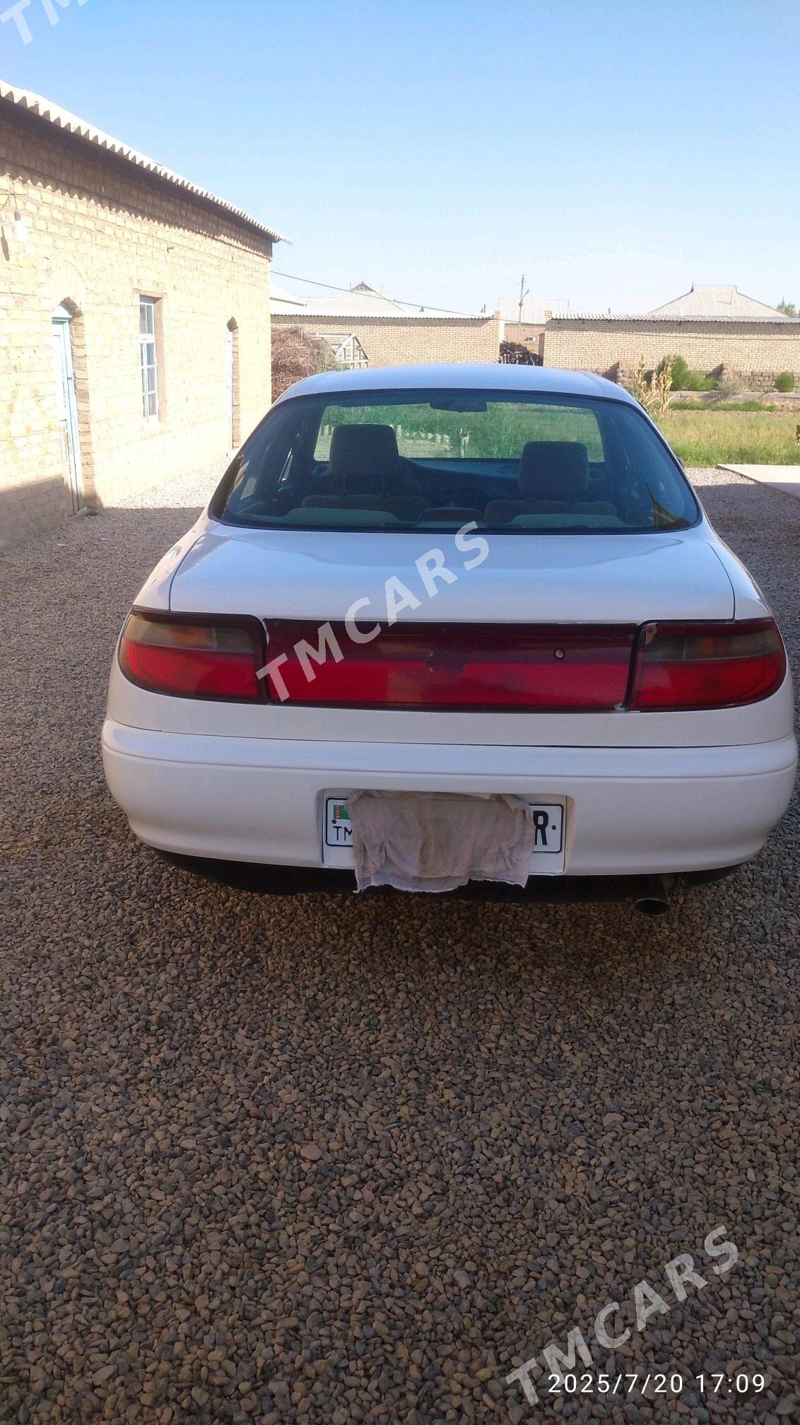 Toyota Carina 1994 - 42 000 TMT - Мургап - img 3