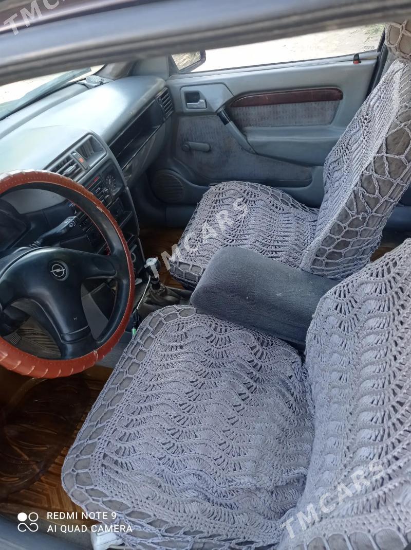 Opel Vectra 1993 - 32 000 TMT - Boldumsaz - img 3