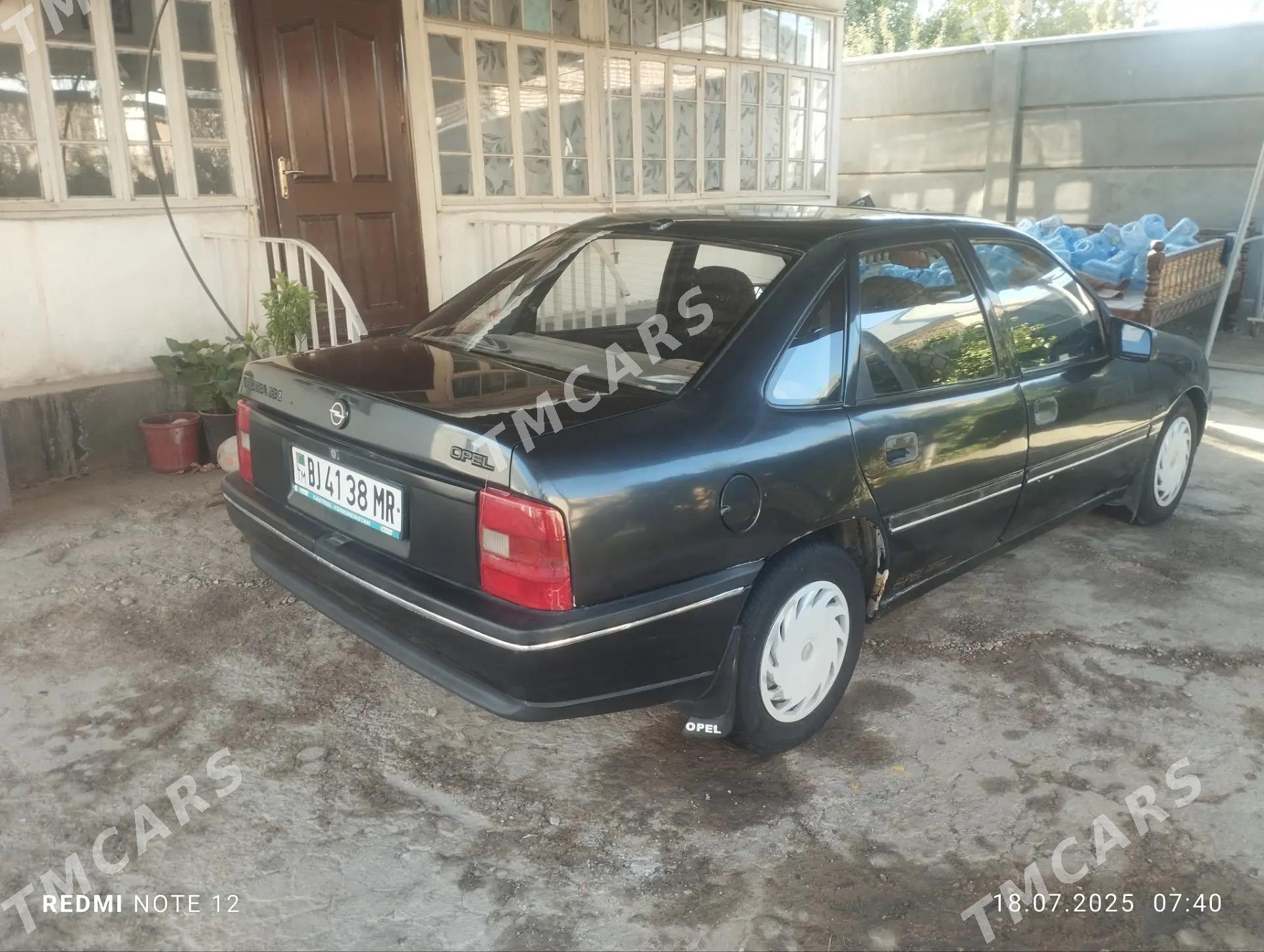Opel Vectra 1990 - 25 000 TMT - Mary - img 3