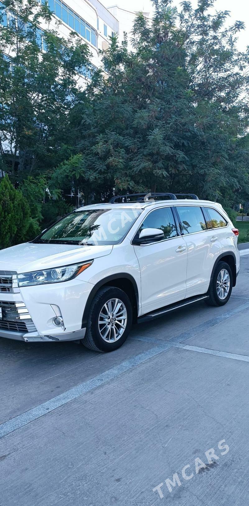 Toyota Highlander 2018 - 490 000 TMT - Мары - img 9