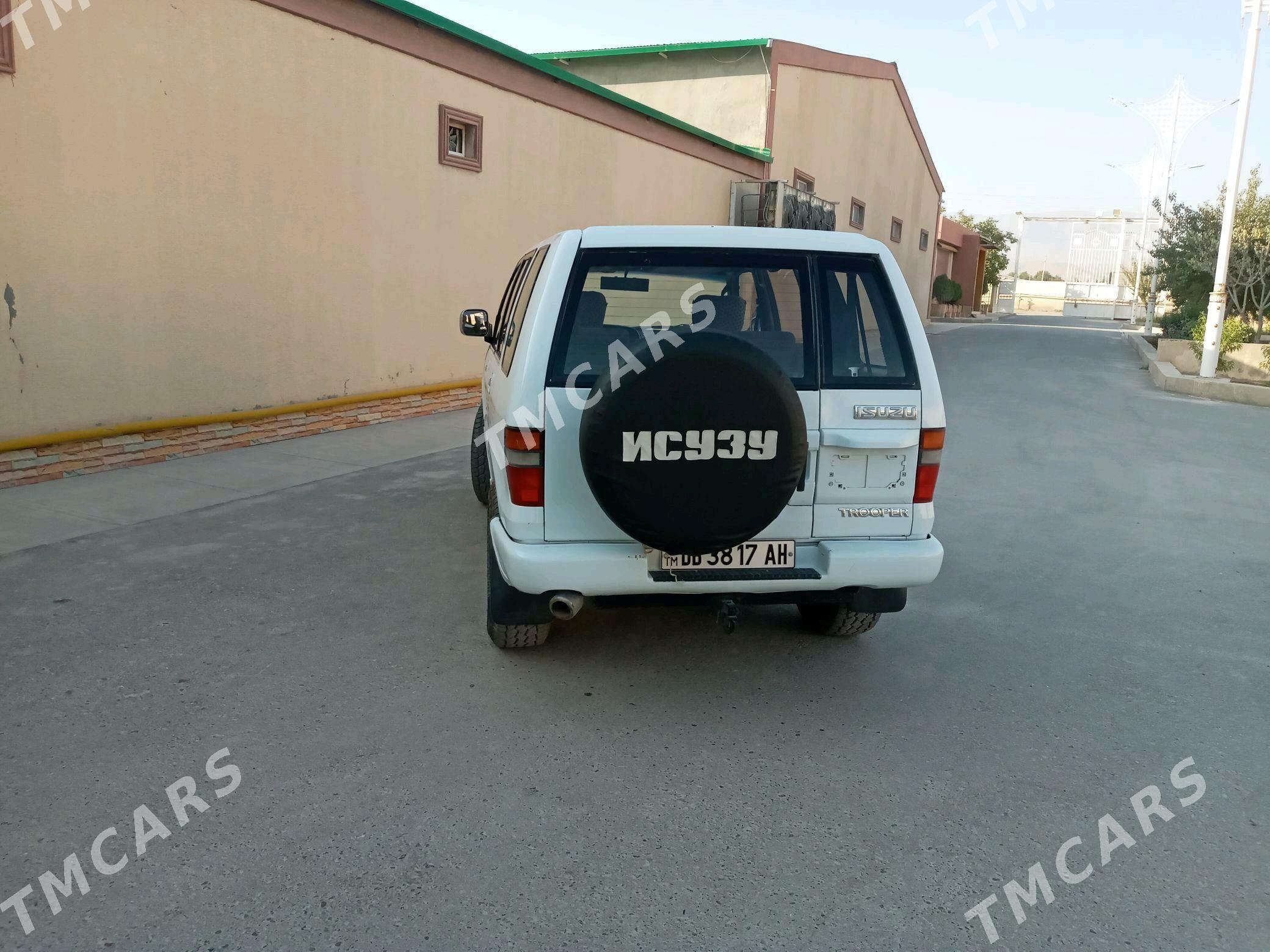 Isuzu Trooper 1999 - 65 000 TMT - Aşgabat - img 4