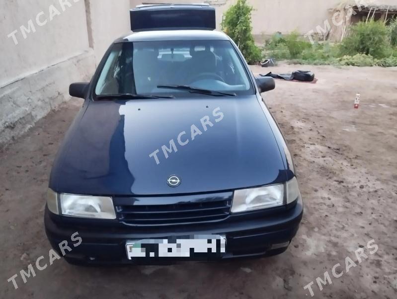 Opel Vectra 1991 - 45 000 TMT - Кёнеургенч - img 3