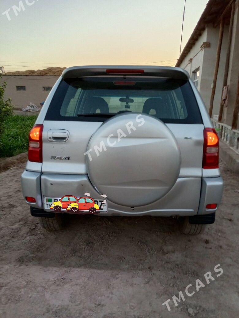Toyota RAV4 2004 - 140 000 TMT - Шабатский этрап - img 4