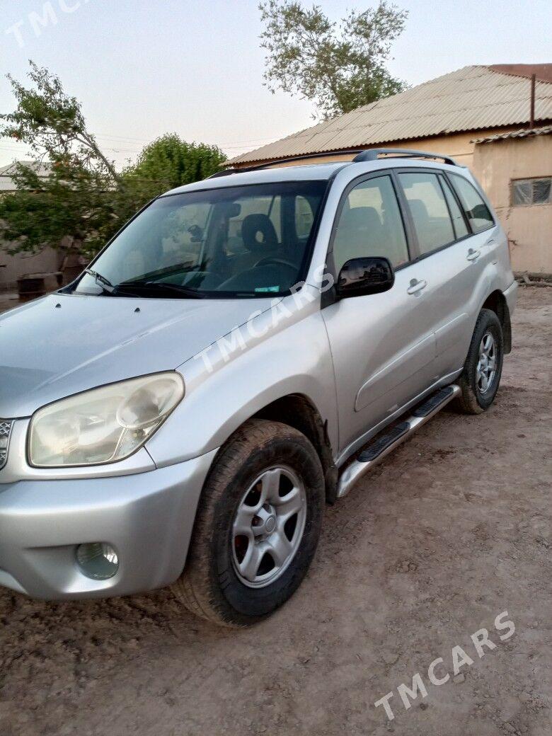 Toyota RAV4 2004 - 140 000 TMT - Шабатский этрап - img 2