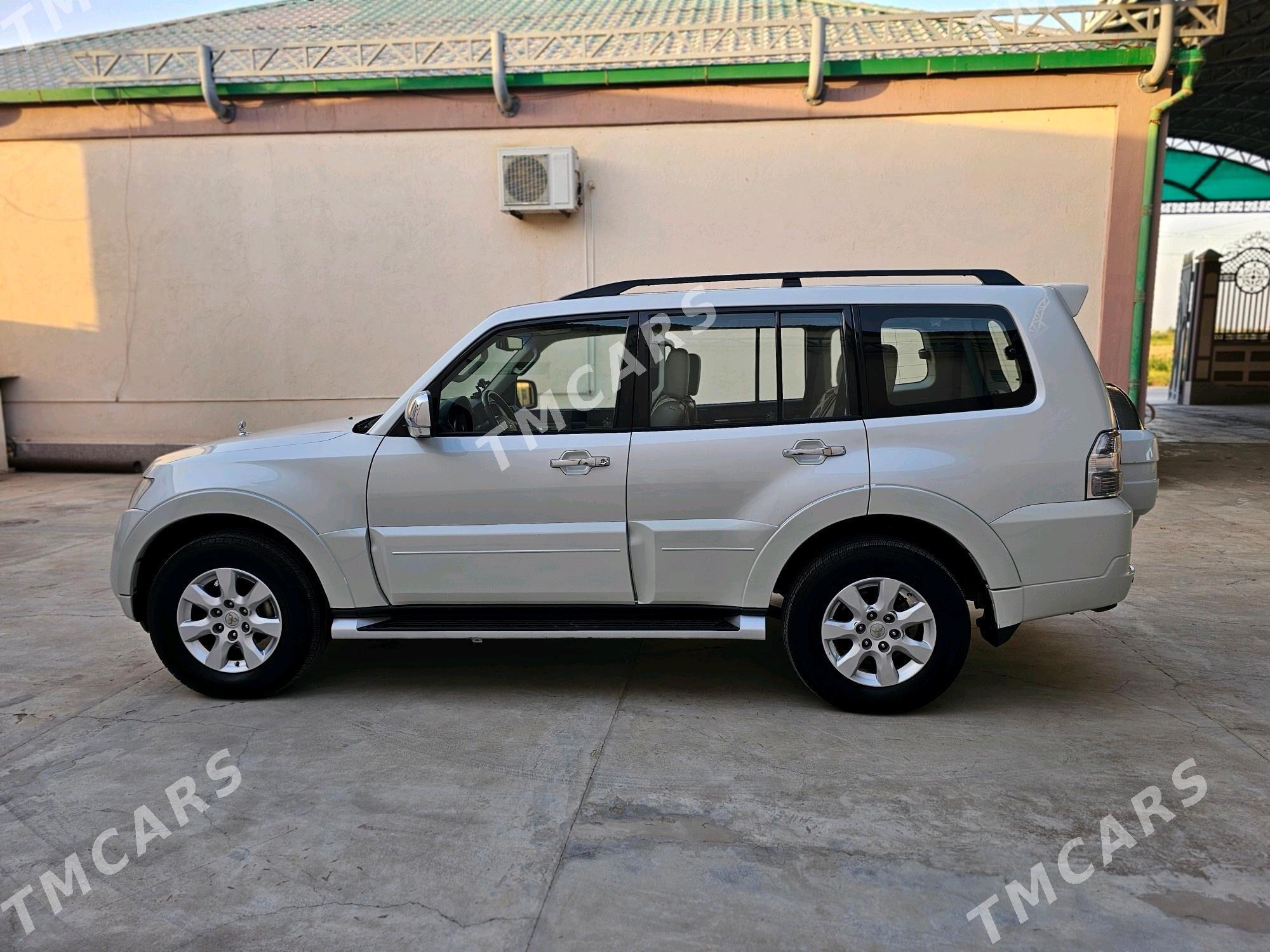 Mitsubishi Pajero 2014 - 320 000 TMT - Ашхабад - img 4