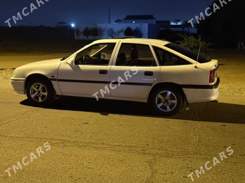 Opel Vectra 1994 - 32 000 TMT - Туркменбаши - img 4