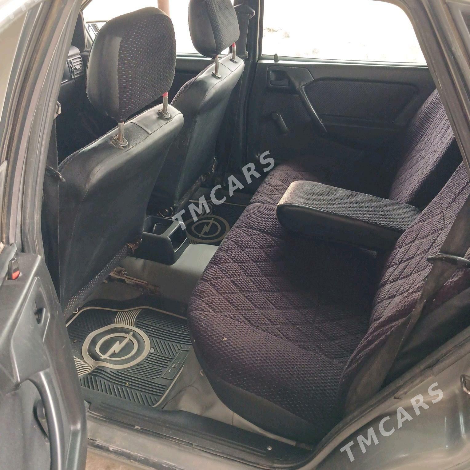 Opel Vectra 1992 - 30 000 TMT - Болдумсаз - img 5