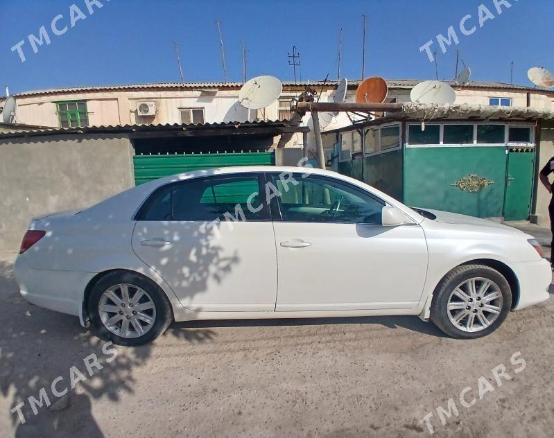 Toyota Avalon 2006 - 160 000 TMT - Дашогуз - img 5