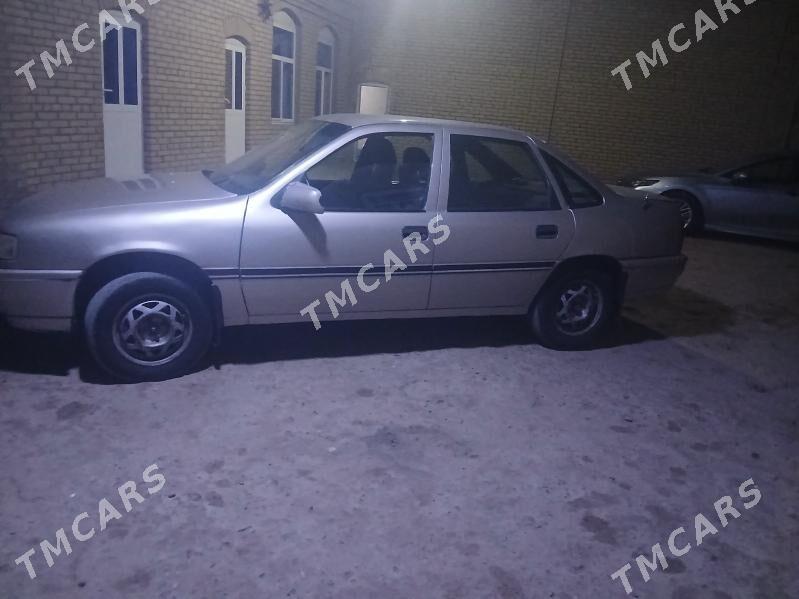 Opel Vectra 1992 - 23 000 TMT - Мургап - img 2