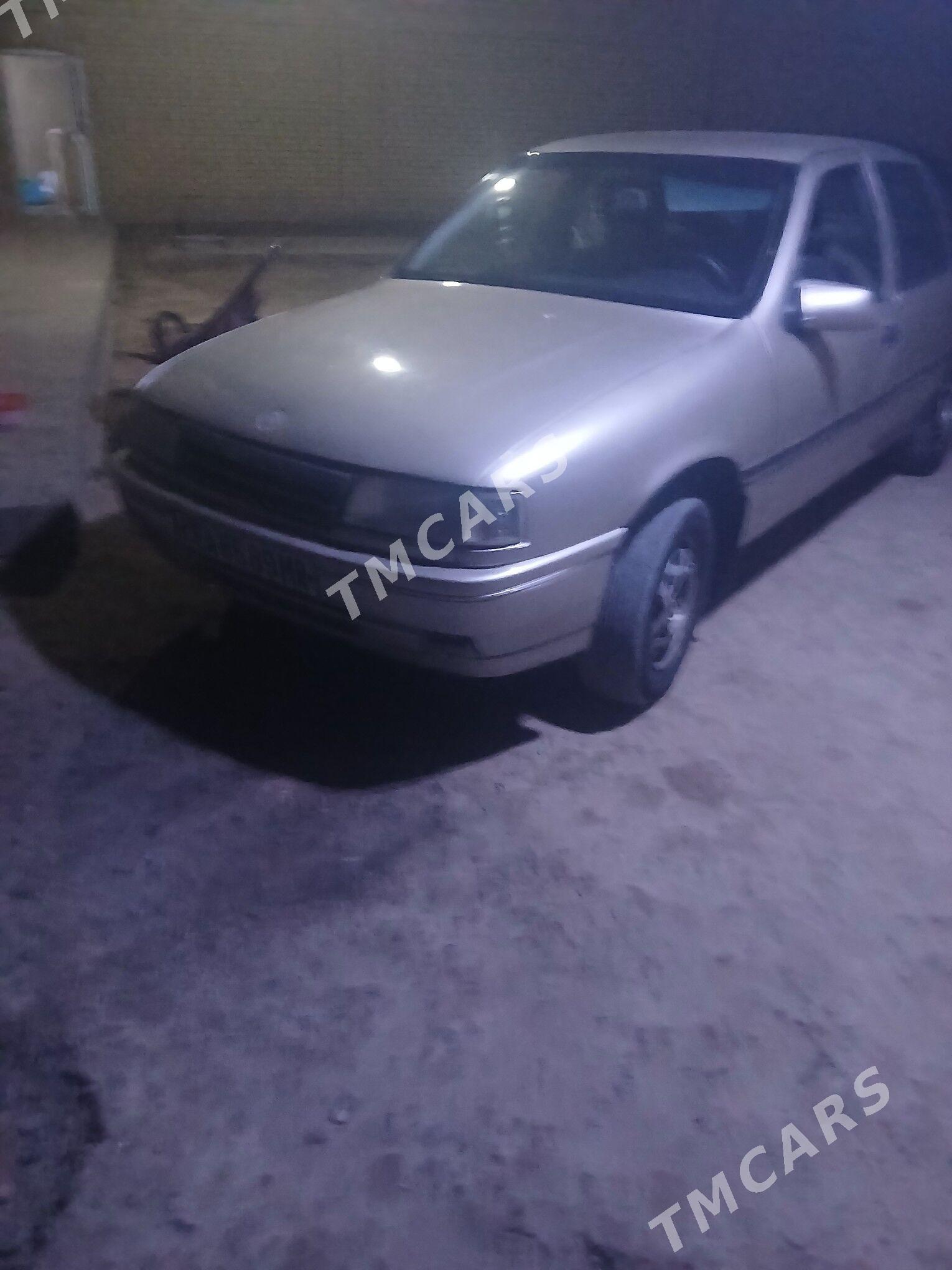 Opel Vectra 1992 - 23 000 TMT - Мургап - img 4