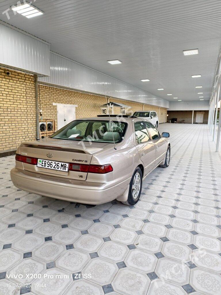 Toyota Camry 1998 - 130 000 TMT - Мары - img 4