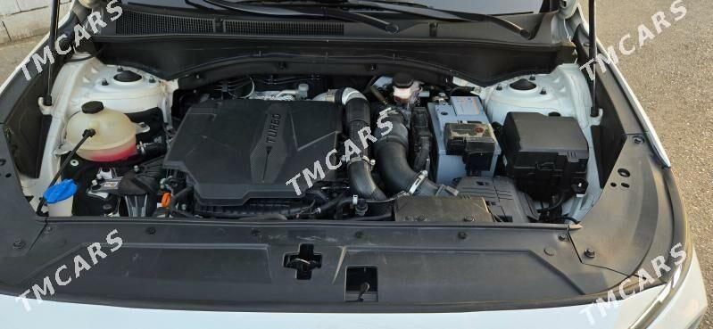 Hyundai Santa Fe 2021 - 425 000 TMT - Podwoýski köç. (Bitarap Türkmenistan şaýoly) - img 3