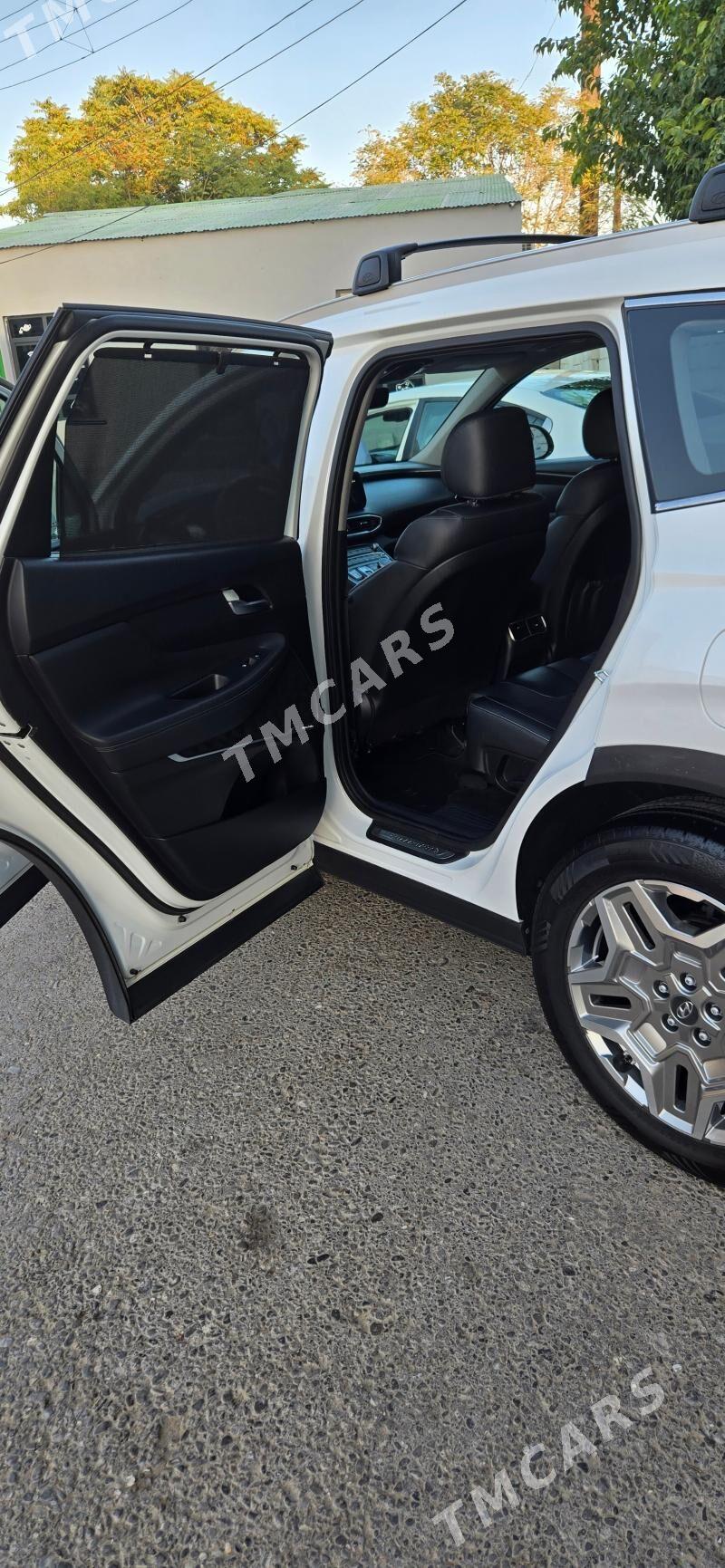 Hyundai Santa Fe 2021 - 425 000 TMT - Podwoýski köç. (Bitarap Türkmenistan şaýoly) - img 6