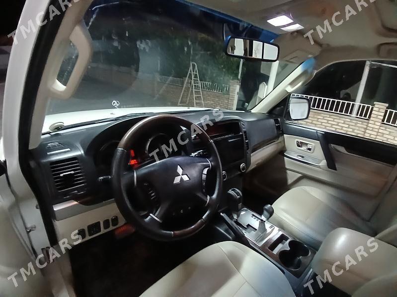 Mitsubishi Pajero 2014 - 285 000 TMT - Balkanabat - img 4