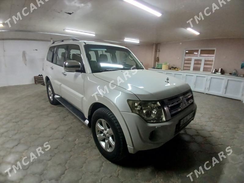 Mitsubishi Pajero 2014 - 285 000 TMT - Balkanabat - img 2