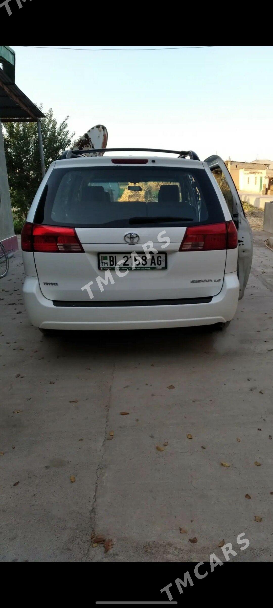 Toyota Sienna 2004 - 180 000 TMT - Гороглы (Тагта) - img 3