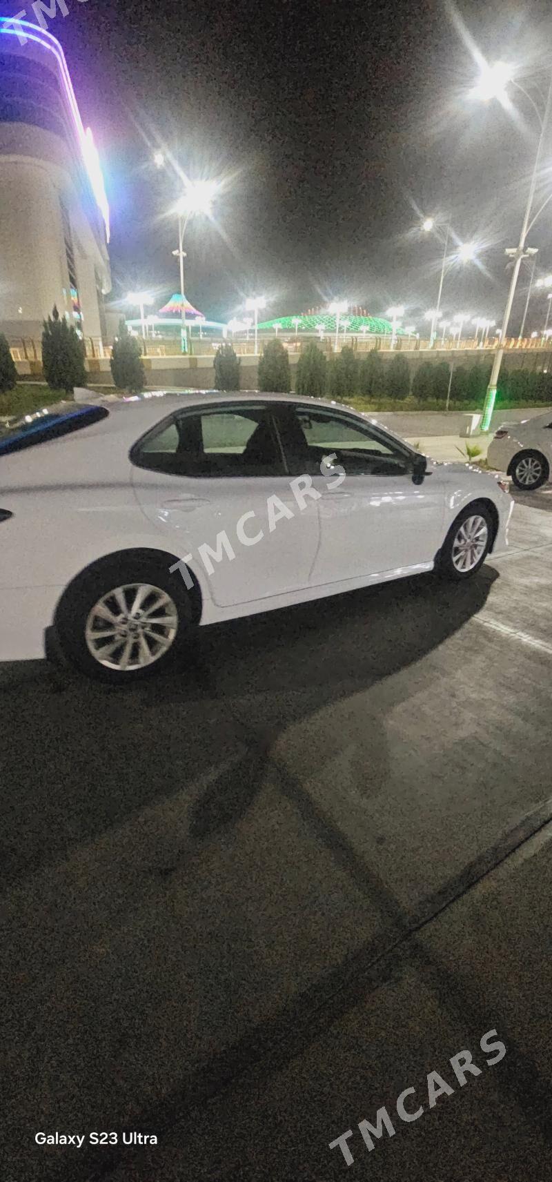 Toyota Camry 2022 - 285 000 TMT - Ашхабад - img 4
