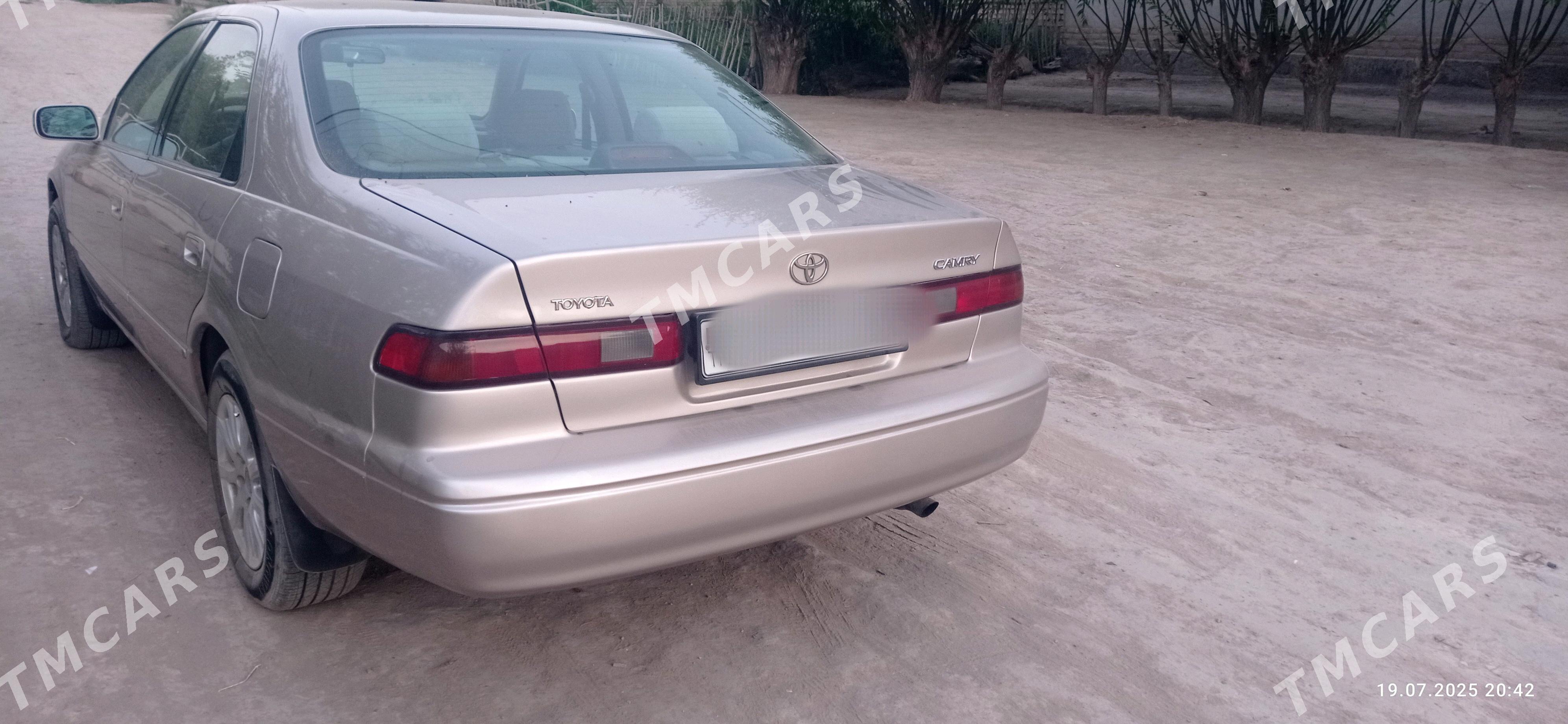 Toyota Camry 1999 - 144 000 TMT - Köneürgenç - img 4