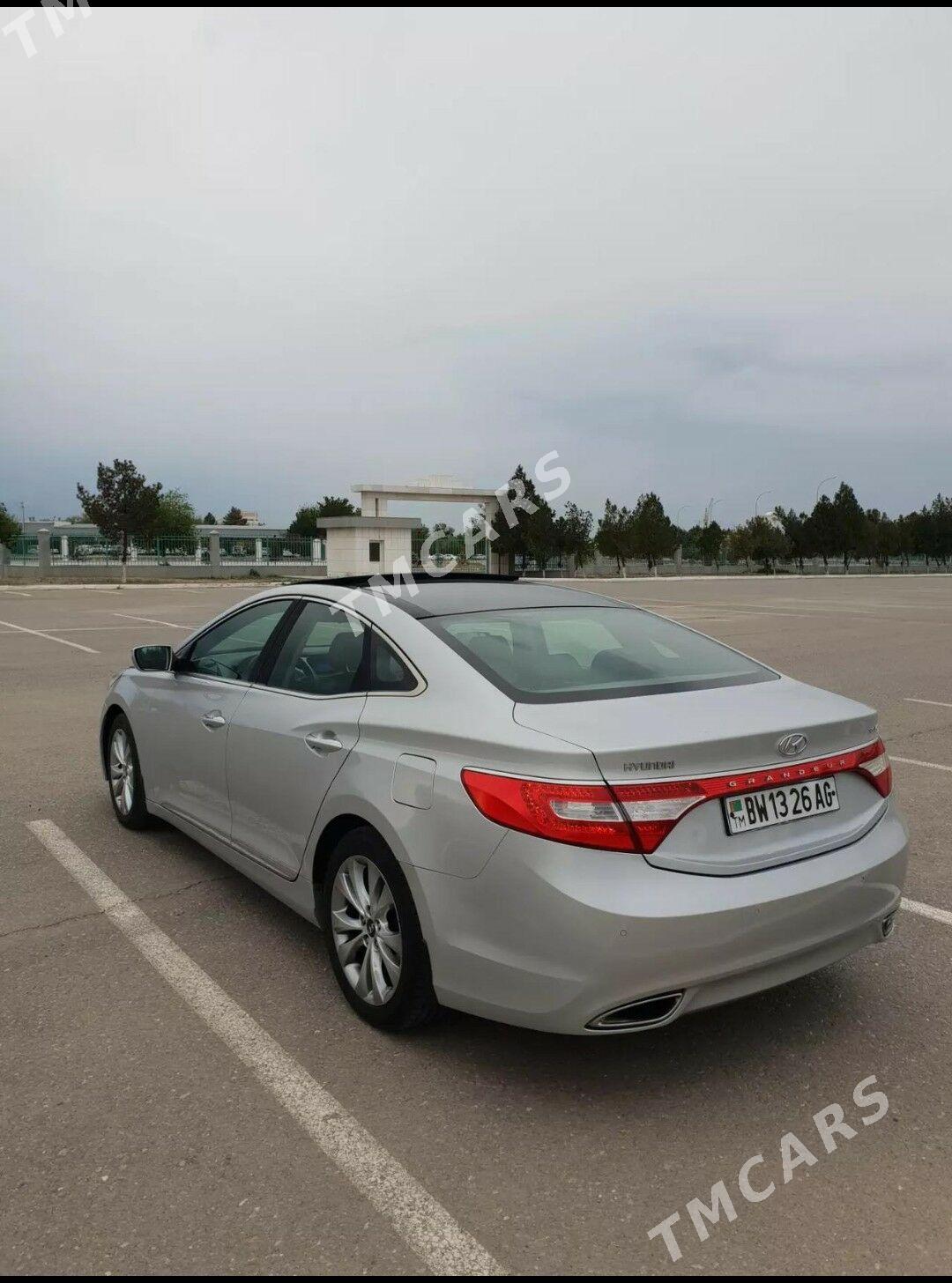 Hyundai Grandeur 2012 - 200 000 TMT - Aşgabat - img 4