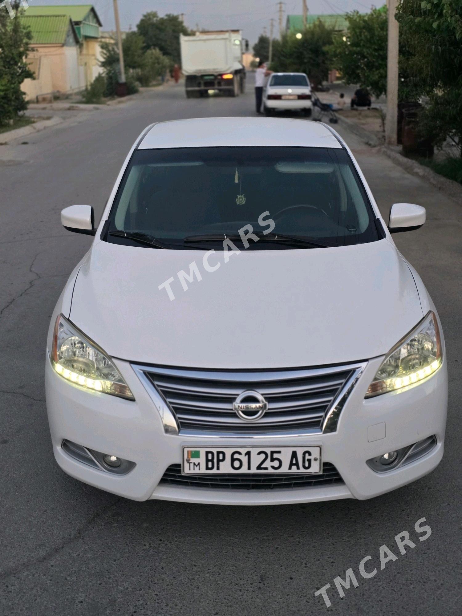 Nissan Sentra 2014 - 140 000 TMT - Büzmeýin - img 11
