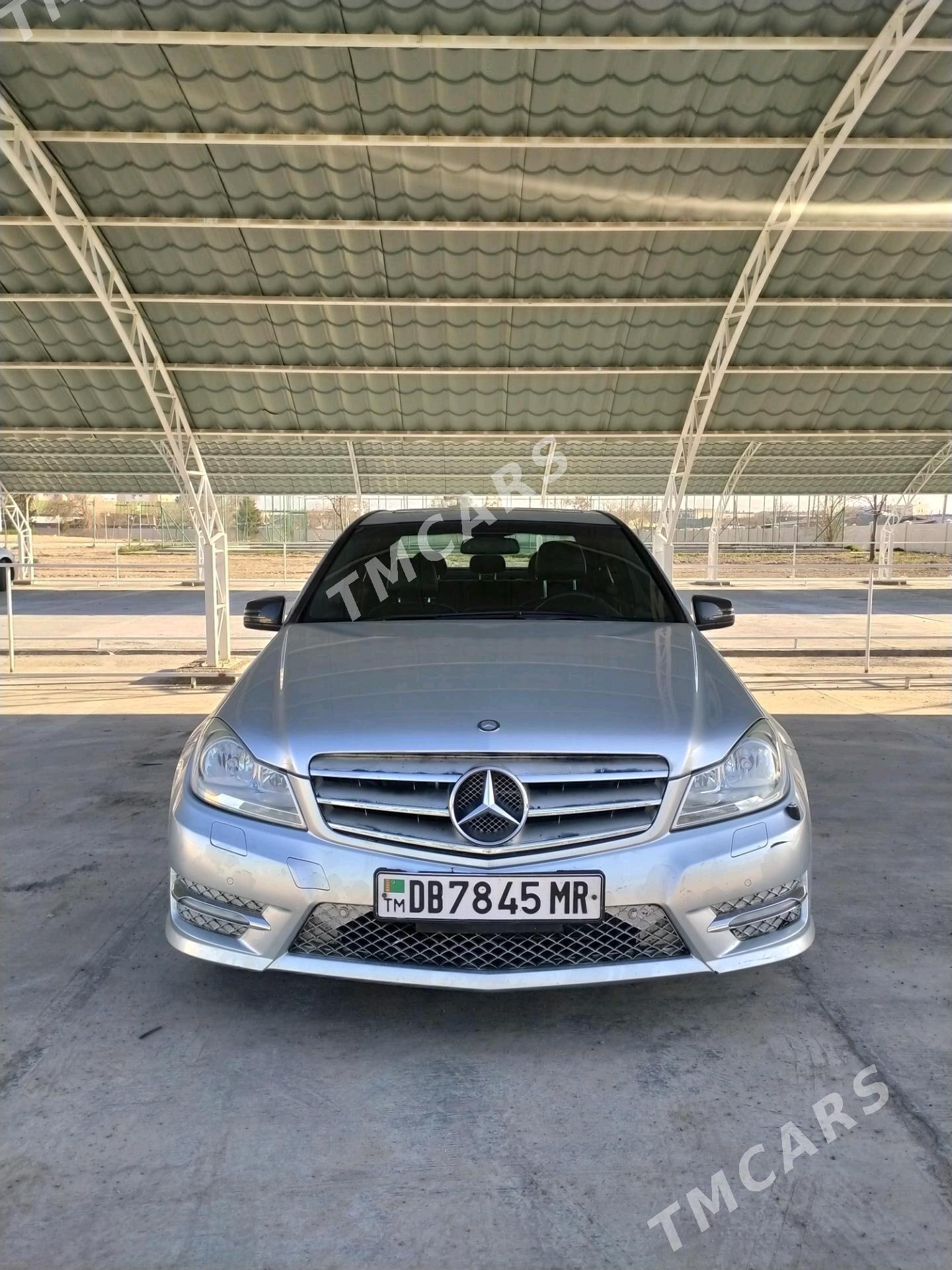 Mercedes-Benz C300 2012 - 146 000 TMT - Байрамали - img 8