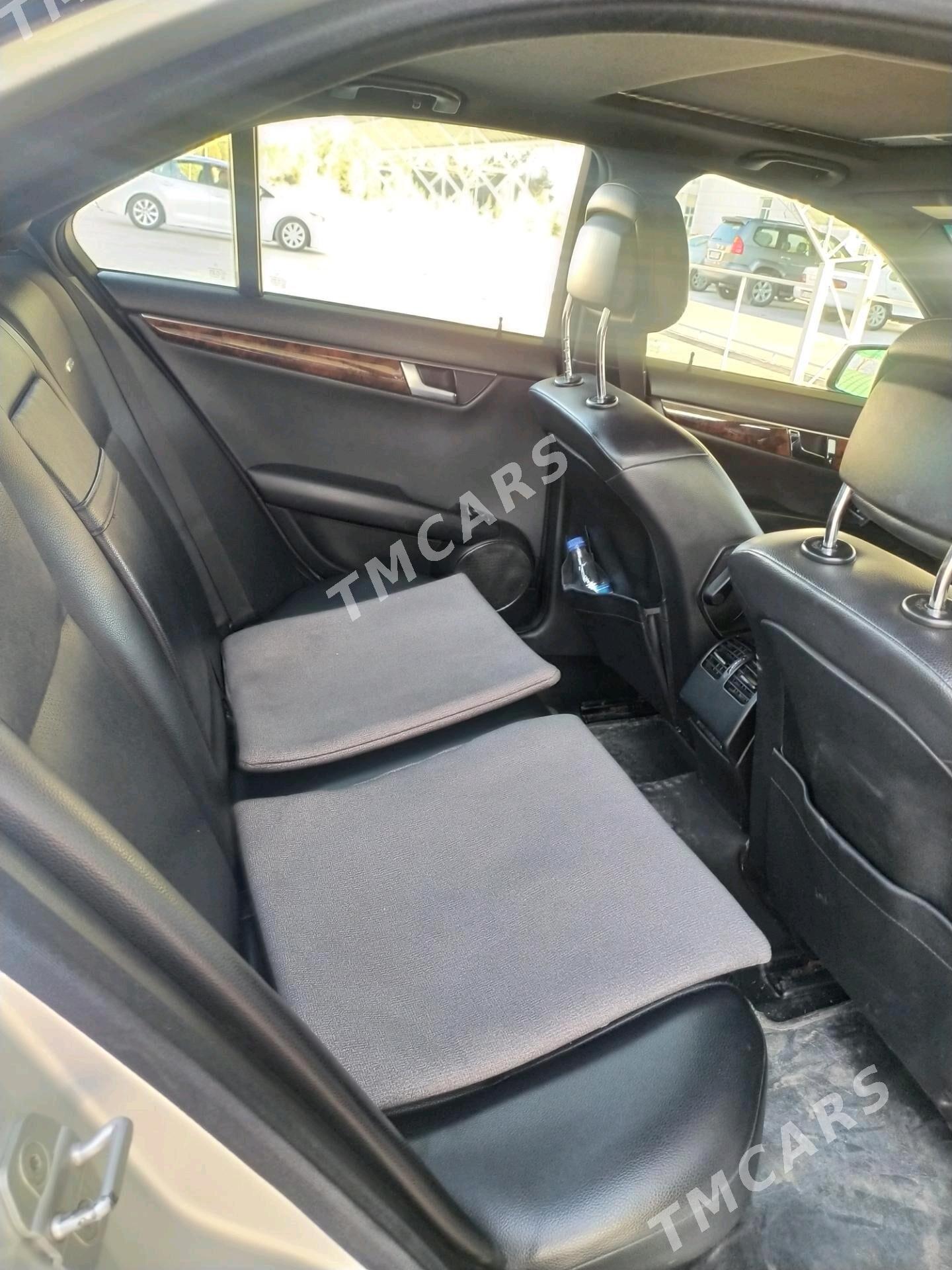 Mercedes-Benz C300 2012 - 146 000 TMT - Байрамали - img 7