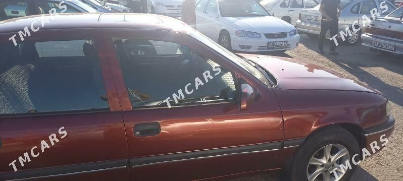 Opel Vectra 1994 - 40 000 TMT - Губадаг - img 2