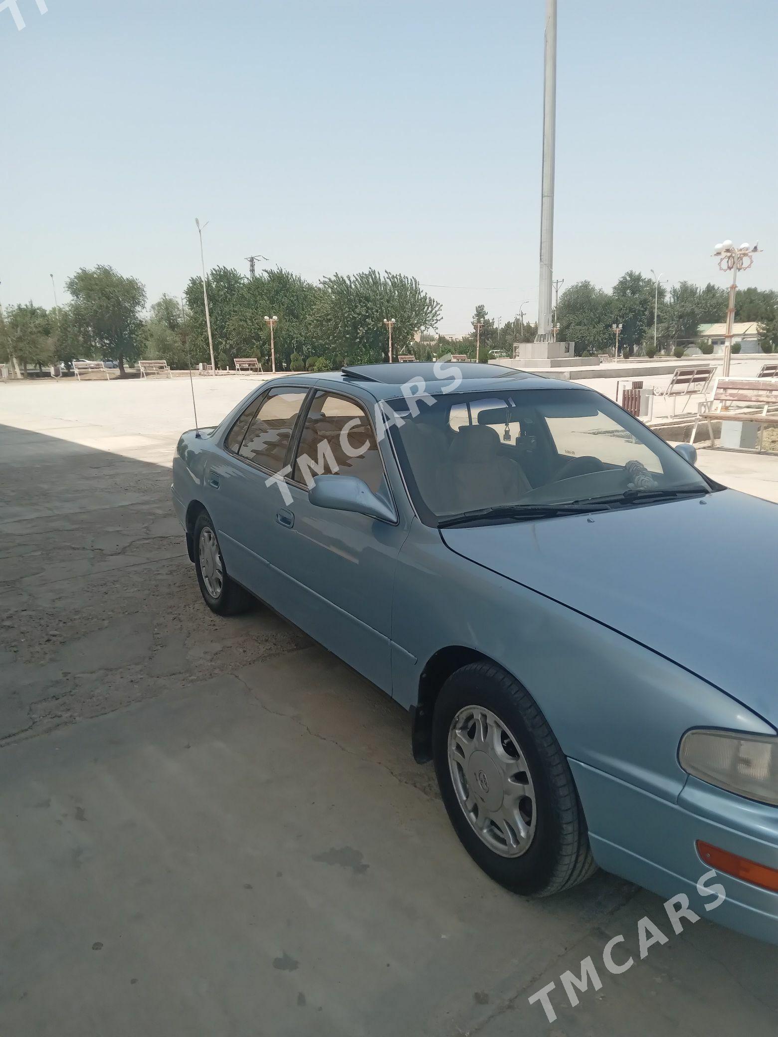 Toyota Camry 1994 - 95 000 TMT - Baýramaly - img 2