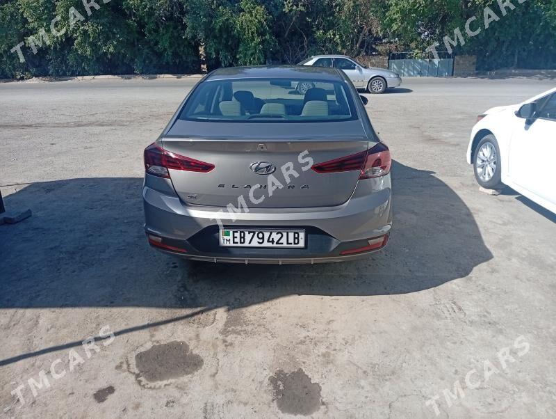 Hyundai Elantra 2020 - 210 000 TMT - Türkmenabat - img 4