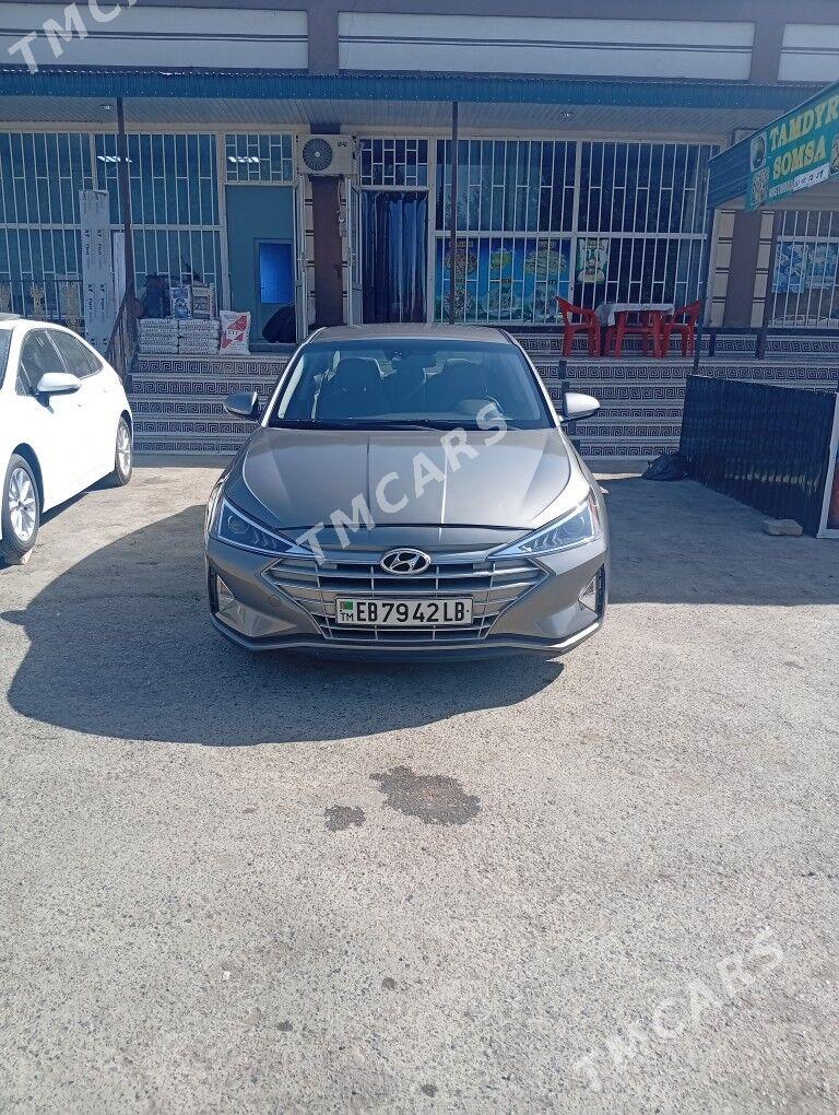 Hyundai Elantra 2020 - 210 000 TMT - Türkmenabat - img 5