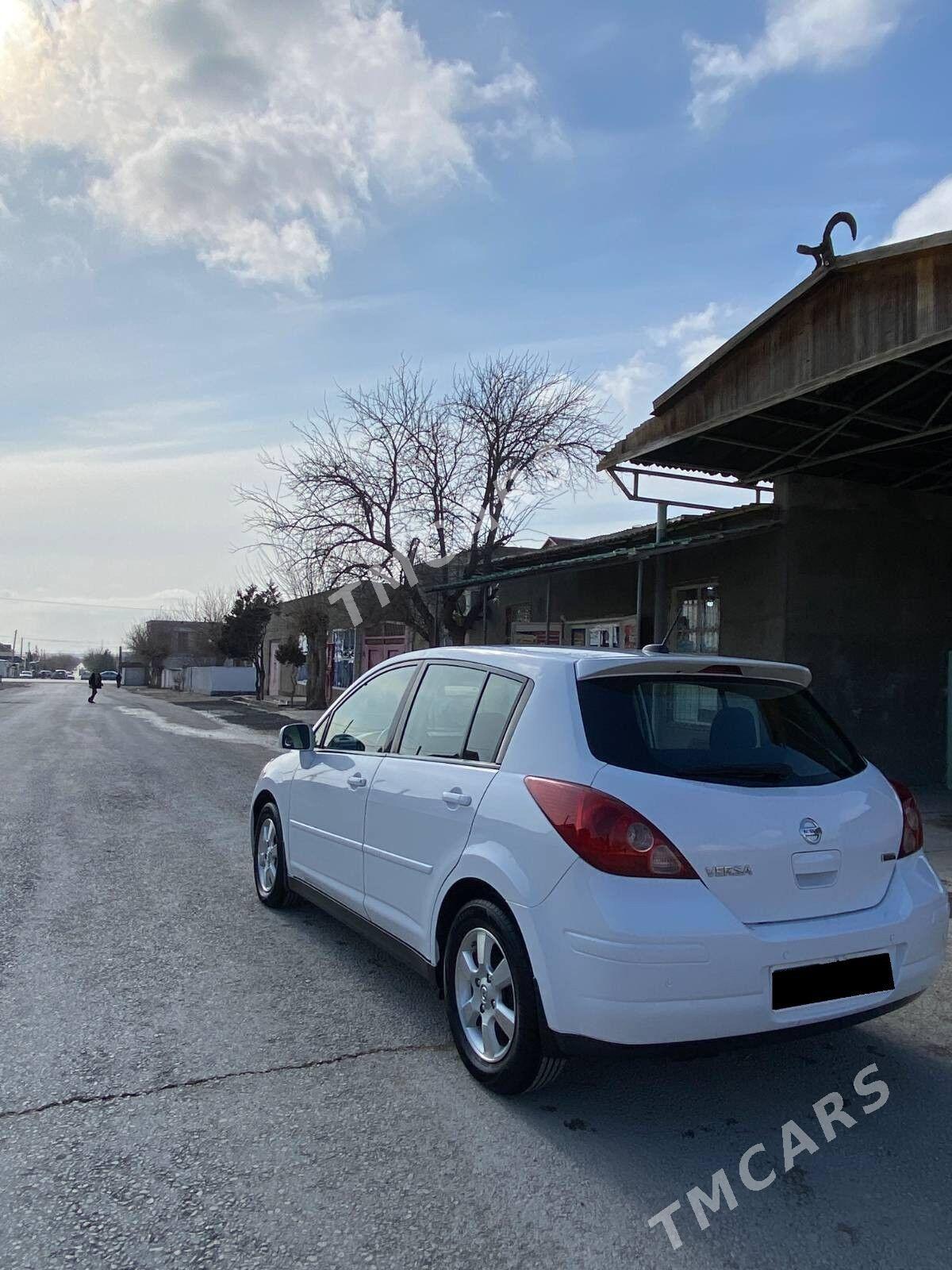 Nissan Versa 2012 - 145 000 TMT - Balkanabat - img 9