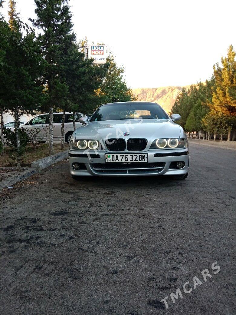 BMW E39 2002 - 140 000 TMT - Türkmenbaşy - img 2