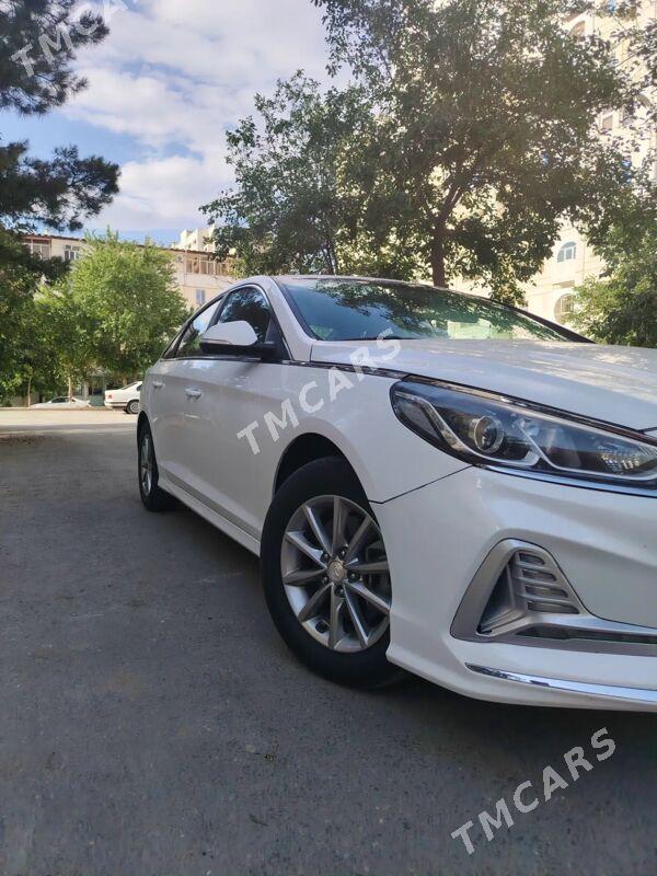 Hyundai Sonata 2019 - 240 000 TMT - Aşgabat - img 6