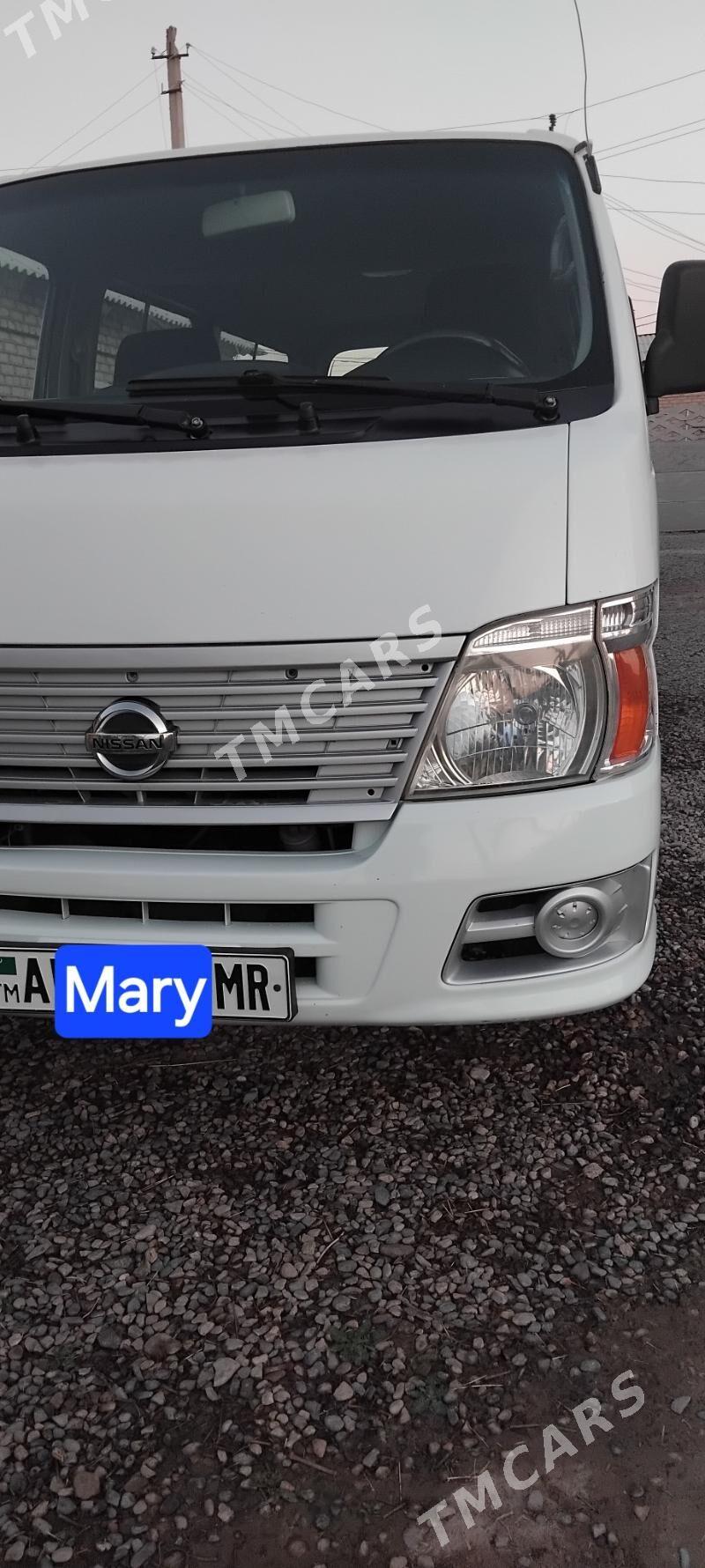Toyota Hiace 2008 - 158 000 TMT - Мары - img 2
