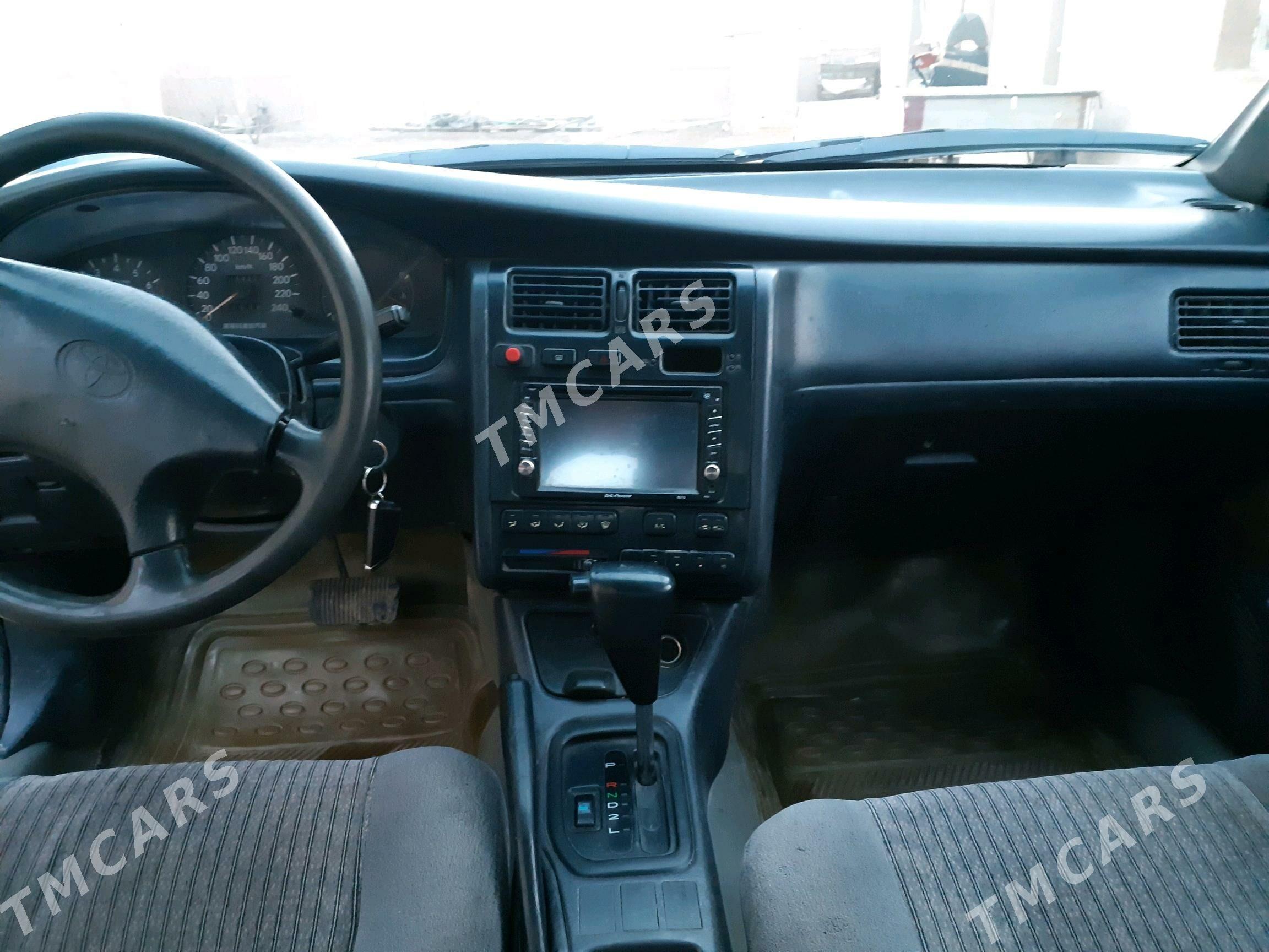 Toyota Corona 1995 - 70 000 TMT - Гурбансолтан Едже - img 4