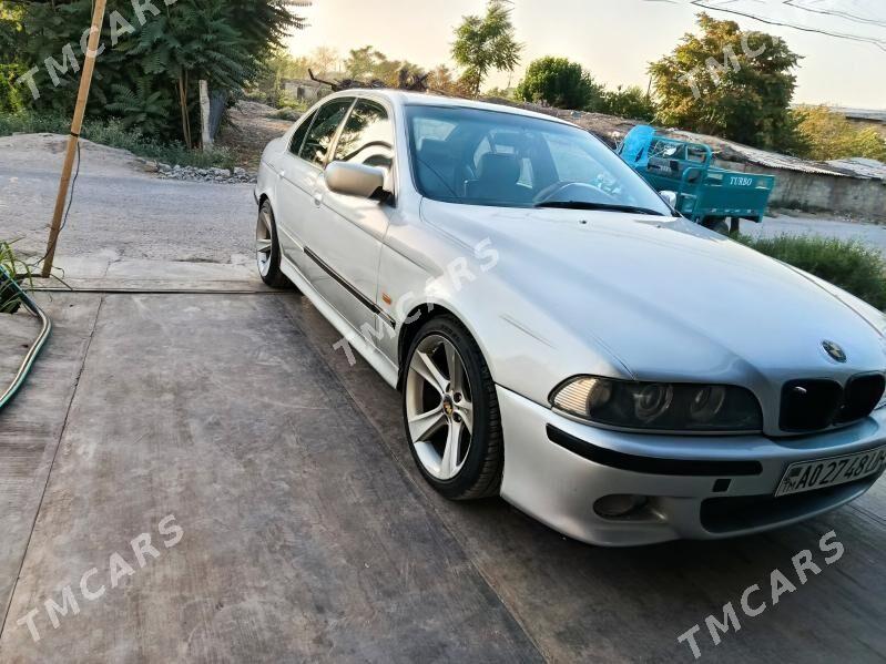 BMW E39 2002 - 120 000 TMT - Чарджоу - img 2